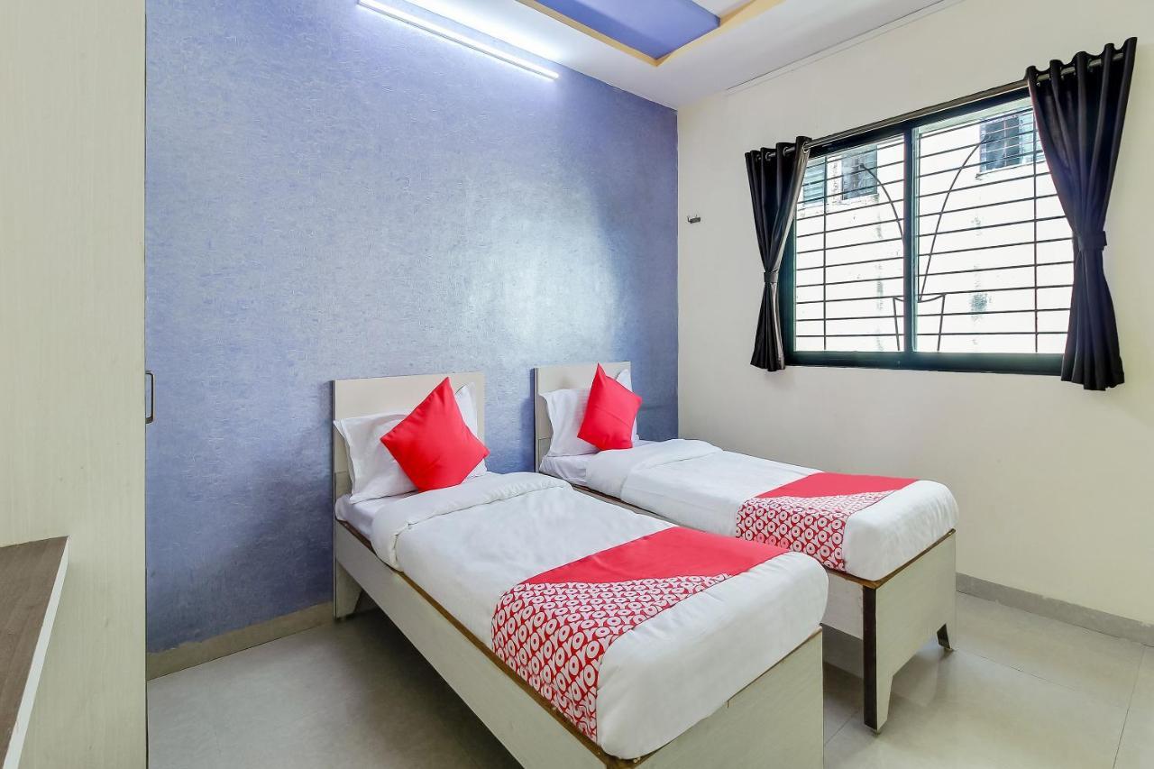 Chalisgaon Oyo Flagship 48365 Hotel Shiva'S Castle מראה חיצוני תמונה