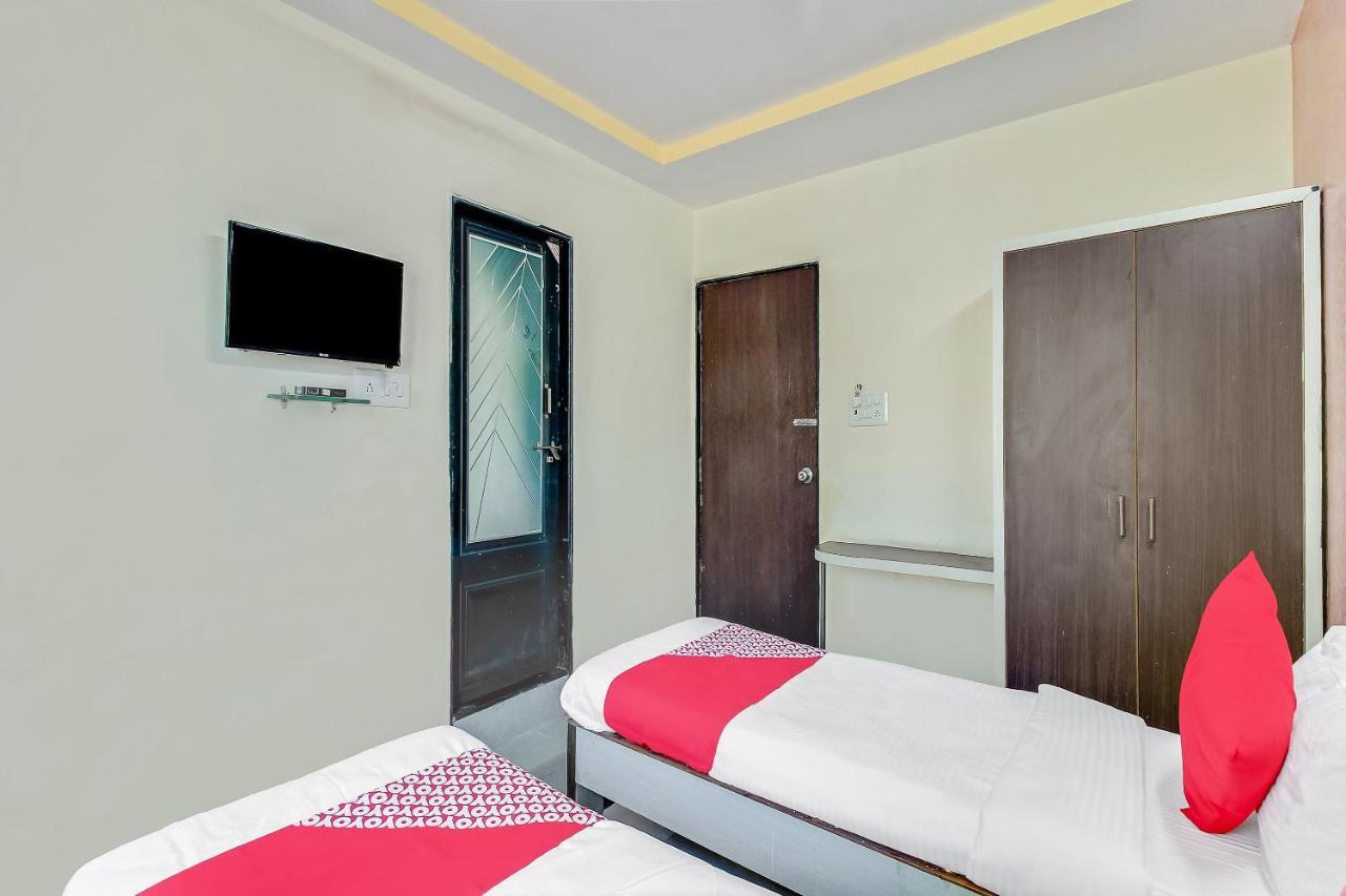 Chalisgaon Oyo Flagship 48365 Hotel Shiva'S Castle מראה חיצוני תמונה