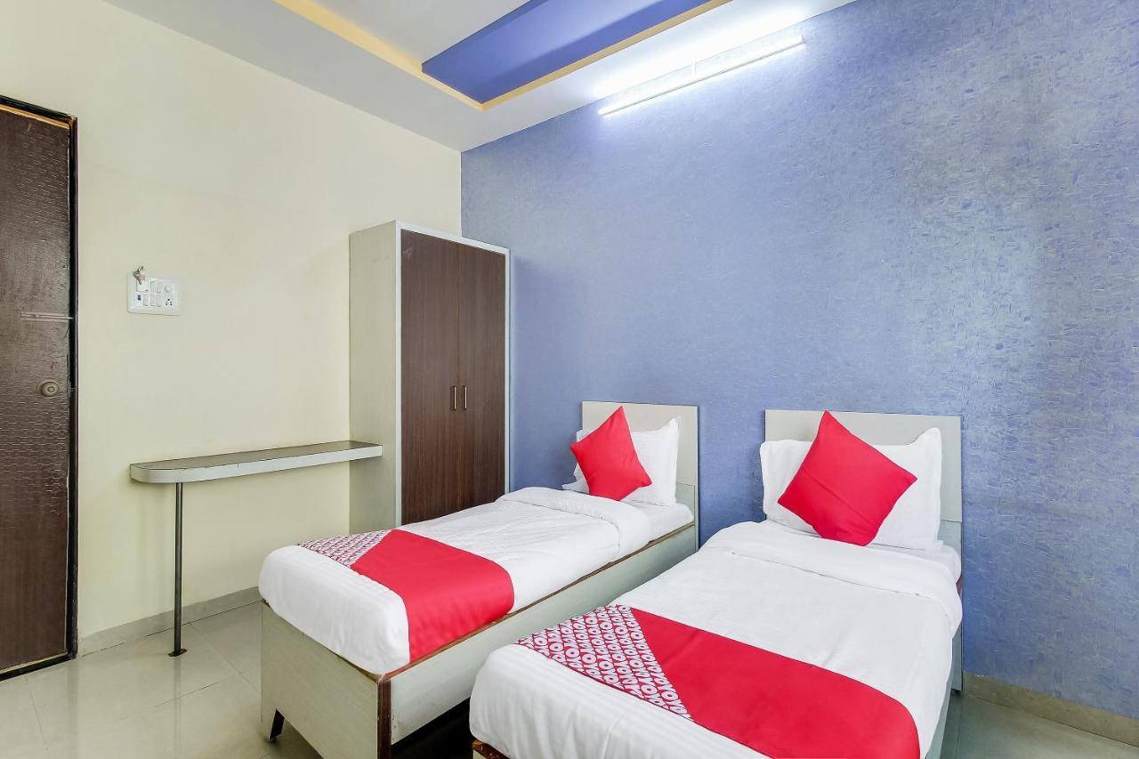 Chalisgaon Oyo Flagship 48365 Hotel Shiva'S Castle מראה חיצוני תמונה