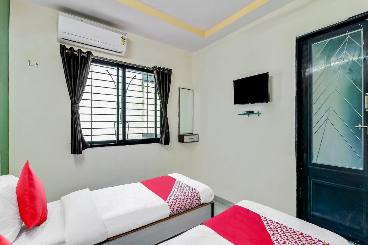 Chalisgaon Oyo Flagship 48365 Hotel Shiva'S Castle מראה חיצוני תמונה