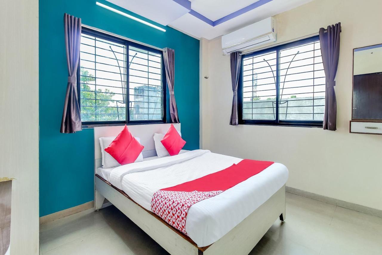 Chalisgaon Oyo Flagship 48365 Hotel Shiva'S Castle מראה חיצוני תמונה